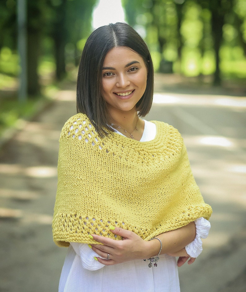 shoulder cape, outlander shawl, shoulder wrap, knitted poncho, cotton cover up, crochet poncho, cotton poncho, knit top, bridal capelet 画像 3