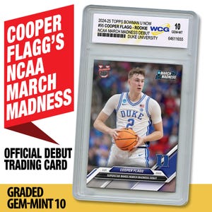 Cartão de calouro Topps COOPER FLAGG 2024-25 nº 95 Duke NCAA Madness Debut Gem-Mint 10
