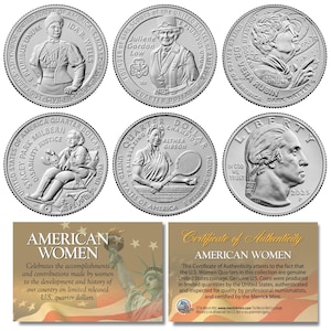 Op de afbeelding: Een verzameling Amerikaanse kwartjes met portretten van opmerkelijke Amerikaanse vrouwen, waaronder Ida B. Wells en Althea Gibson. De munten zijn zilverkleurig en bevatten het jaar 2025. Er zijn ook twee certificaten. De munten hebben een diameter van ongeveer 2,4 cm.