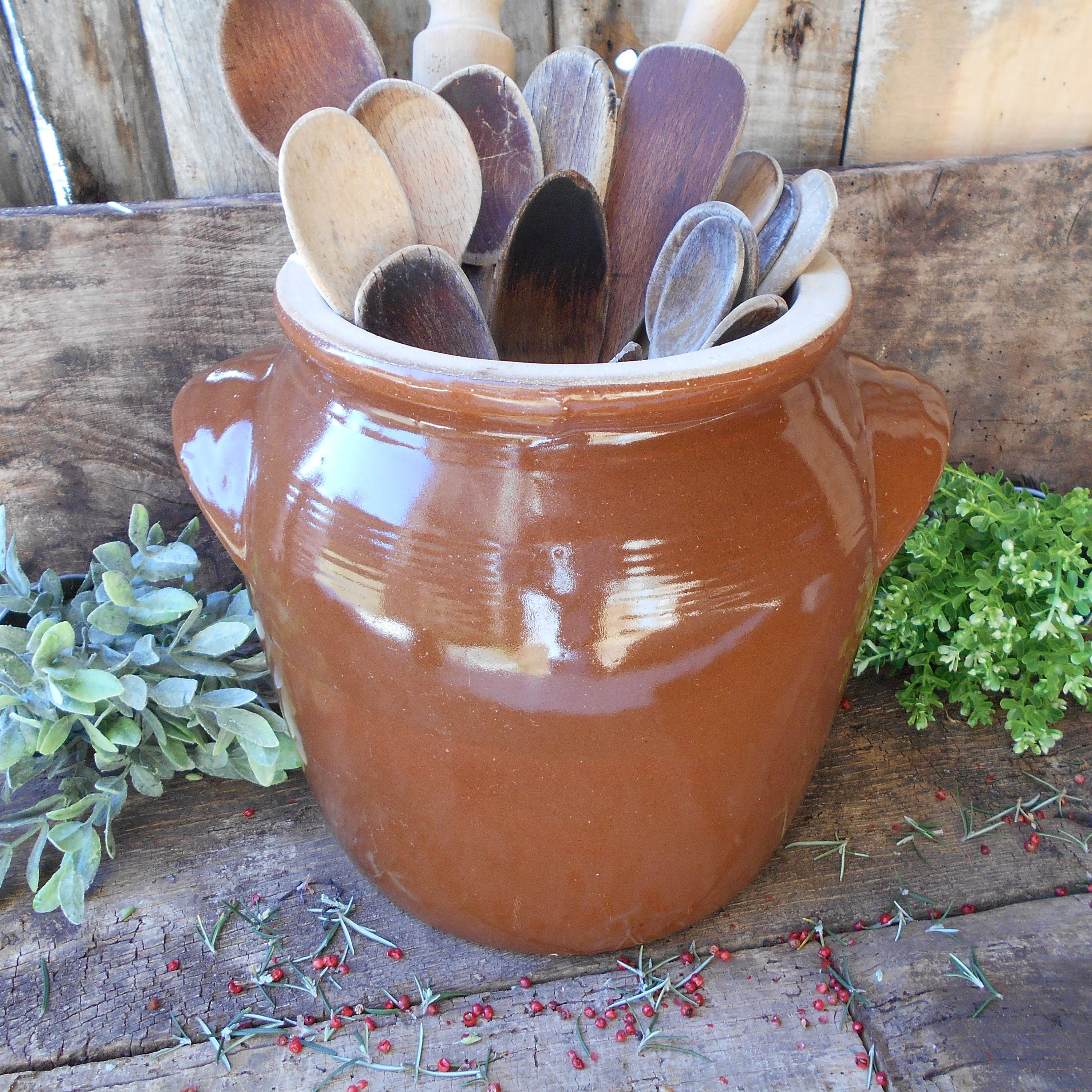 Énorme Pot Confit. Français Country Kitchen/ Rustic Farmhouse Decor. Confit Rustique en Grès. Parapl