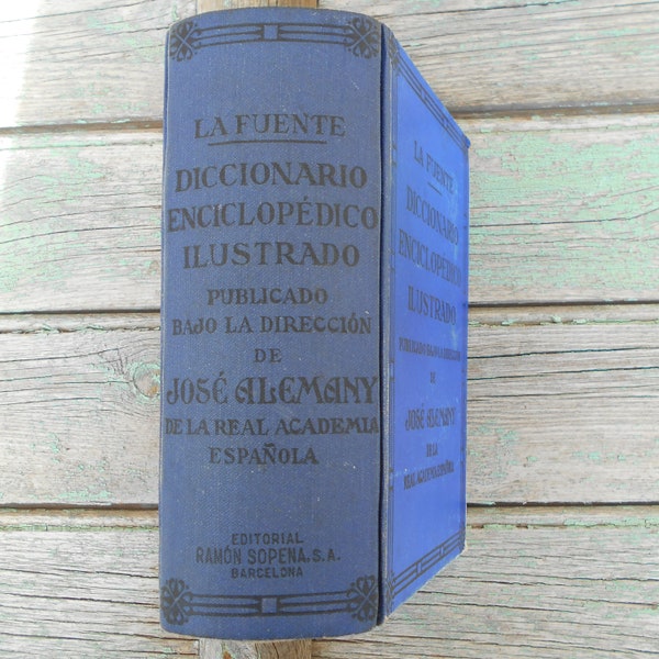 Rare 1950s Spanish Encyclopedia Dictionary. Vintage Collectible Hard Cover Encyclopedia. La Fuente Diccionario Enciclopédico Ilustrado.