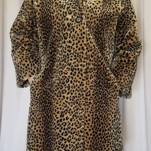 Leopard Print Women's Faux Fur Winter Coat Size M-L. Vintage Olympia Limited Inc. Made in the USA. image 1