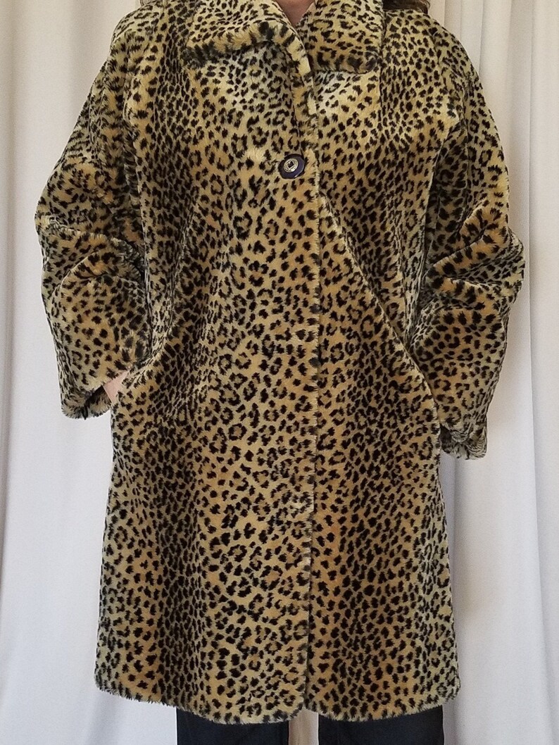 Leopard Print Women's Faux Fur Winter Coat Size M-L. Vintage Olympia Limited Inc. Made in the USA. image 1