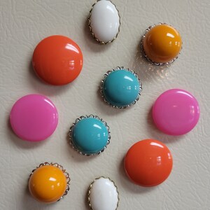 Vintage Jewlery Magnets. Upcycled and Repurposed from Vintage Jewelry