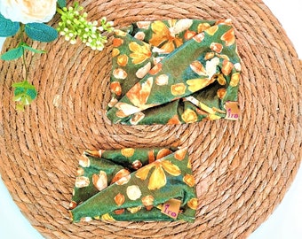 Petiro Hund | Katzen Vintage Samt Floral Twisted Infinity Snood Schal / gemütlicher warmer Herbst Schal für Haustiere Winter | Hundehalstuch Puppy