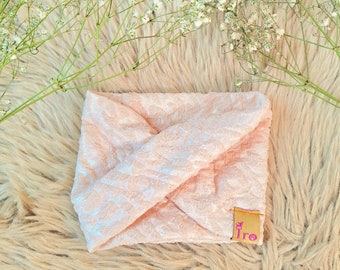Petiro Hund | Katzen Romantische Blush Spitze Hochzeit verdrehte Infinity Snood Schal / Frühling Boho Schal für Haustiere | Hundehalstuch, Hochzeit | Welpe