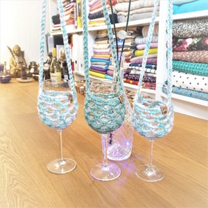VinoPetiro "Wine Mate" Handmade Crochet glass holder | Wine tasting | Wine Necklace | Wine lanyard | Festival, Bachelorette Party | Wedding