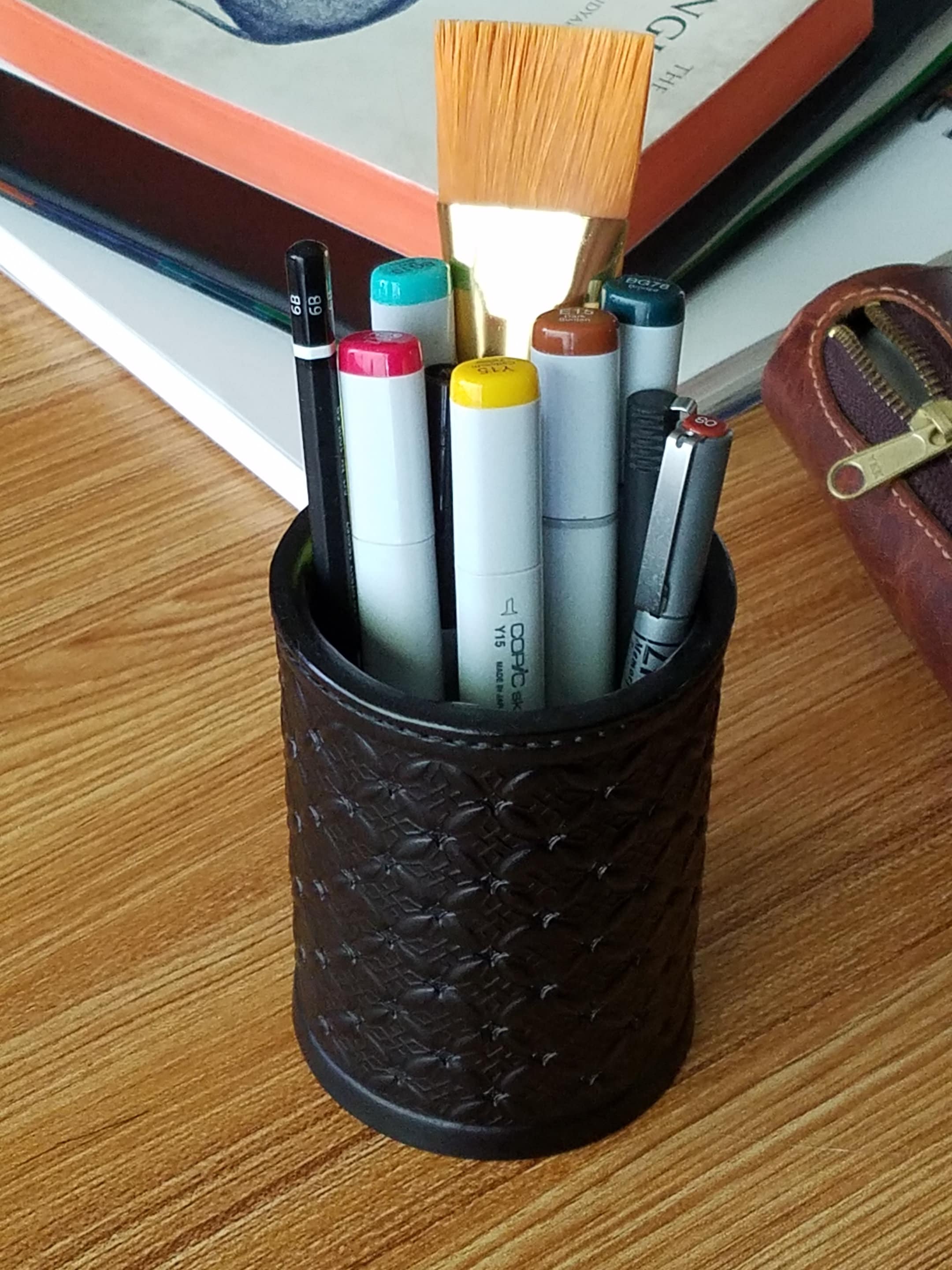 Leather pencil cup España