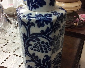 Hexagonal Blue/White Crackled Look Ginger Jar w/Lid