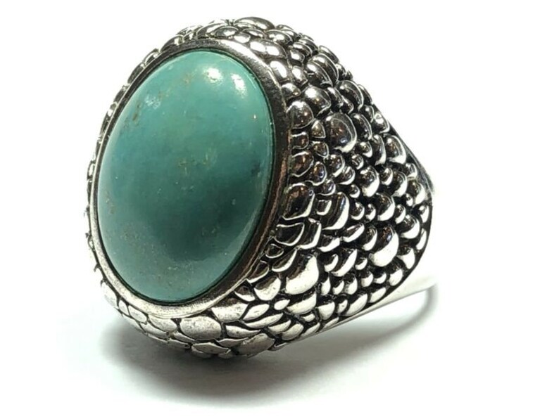 Large Beautiful Ladies Sterling Silver Turquoise Nugget Design Ring Size 6.75
