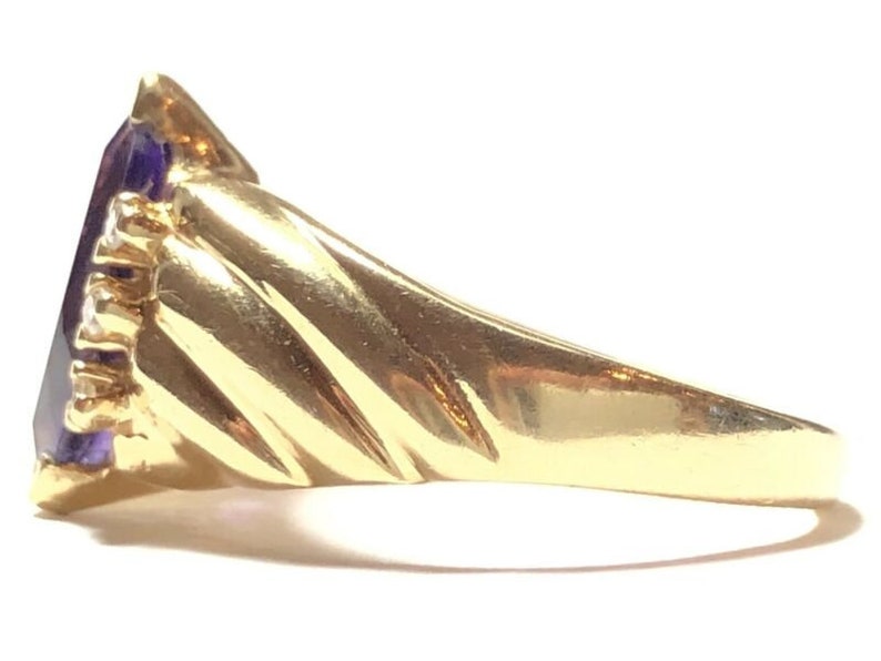 Size 9 Stunning Ladies 14K Yellow Gold Purple Amethyst /& Diamond