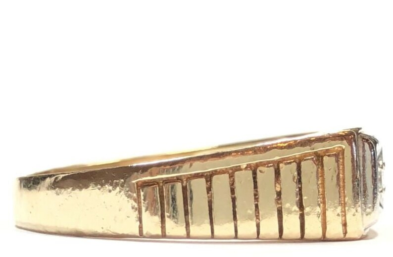 Men\u2019s 10K Yellow Gold Diamond Ring .05TCW Size 12