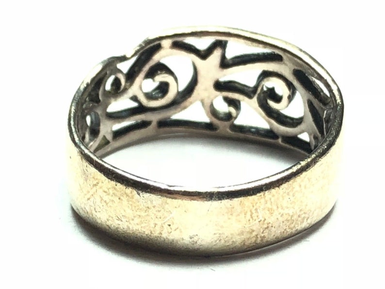 Size 7.25 Mint! Nice Design Unique Ladies Sterling Silver Ring