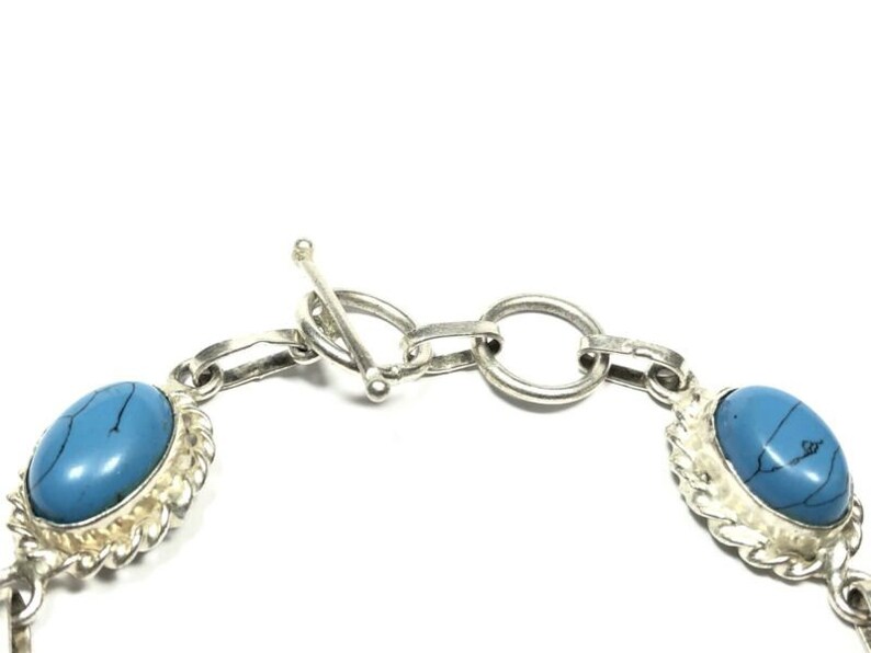Beautiful Ladies Sterilng Silver Synthetic Turquoise Chain Bracelet