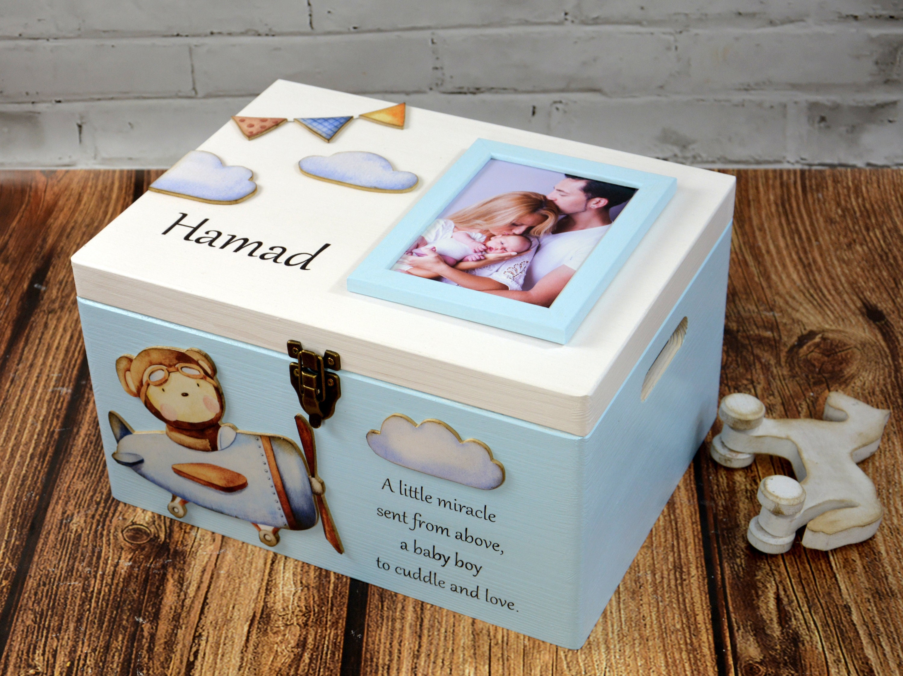  Solfres Caja de madera para recuerdos del bebé con marco de  fotos y pizarra, biblioteca de recuerdos del primer año del bebé, caja de  memoria personalizada para bebé, caja organizadora grande