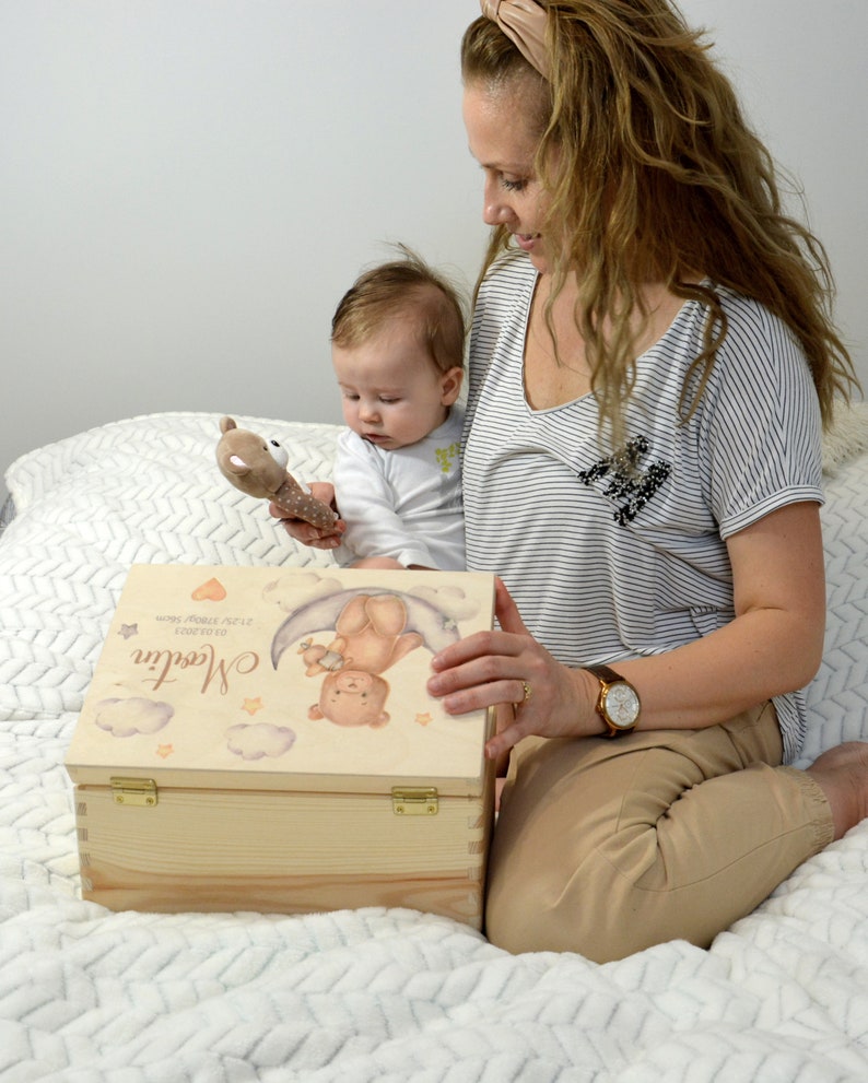 Personalisierte Baby-Erinnerungsbox, Naturholz-Baby-Erinnerungsbox, Geschenk zur Taufe, neue Baby-Geschenkidee Bild 8