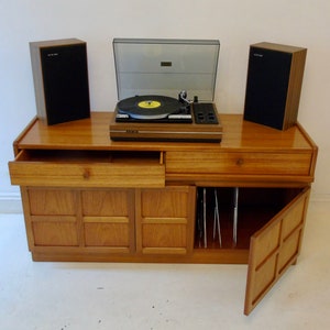 Nathan "Squares"  Media Centre - Teak  12" - 7"  Record - Vinyl  Storage - Tape Cassette Storage - Made In England Circa 1960'S - 1970'S