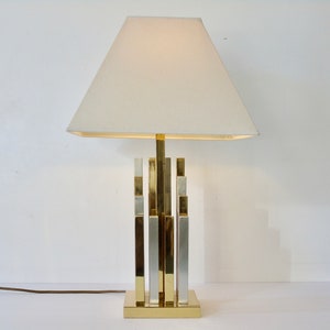 MCM Skyscraper - Lampada da tavolo Cityscape in ottone e acciaio spazzolato Hollywood Regency - Willy Rizzo - Paul Evans - Maison Jansen Circa 1960 - 1970