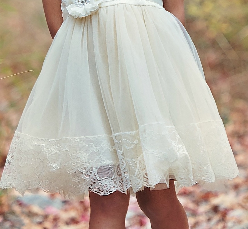 Country shabby chic flower girl dress Girl dress IVORY girl dress,Ivory lace flower girl dress,rustic flower girl dress Baby lace dress
