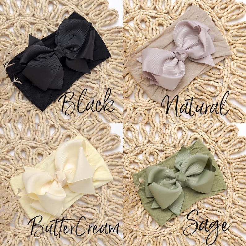 Peut inclure: Quatre bandeaux pour b&eacute;b&eacute; en noir, naturel, cr&egrave;me au beurre et vert sauge. Chaque bandeau est orn&eacute; d'un grand n&oelig;ud d&eacute;coratif. Les couleurs sont &eacute;tiquet&eacute;es avec une &eacute;criture cursive &eacute;l&eacute;gante : "Black", "Natural", "Buttercream" et "Sage".