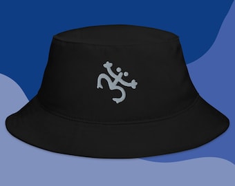 Sombrero de pescador Coquí Taíno plateado bordado