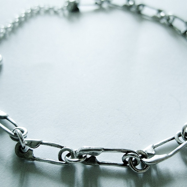 Bracelet / collier d’épingle de sécurité punk en argent sterling, Unity Love, Rocker Style Tattoo Inspired Gothic Alternative Chain, Mouvement de solidarité