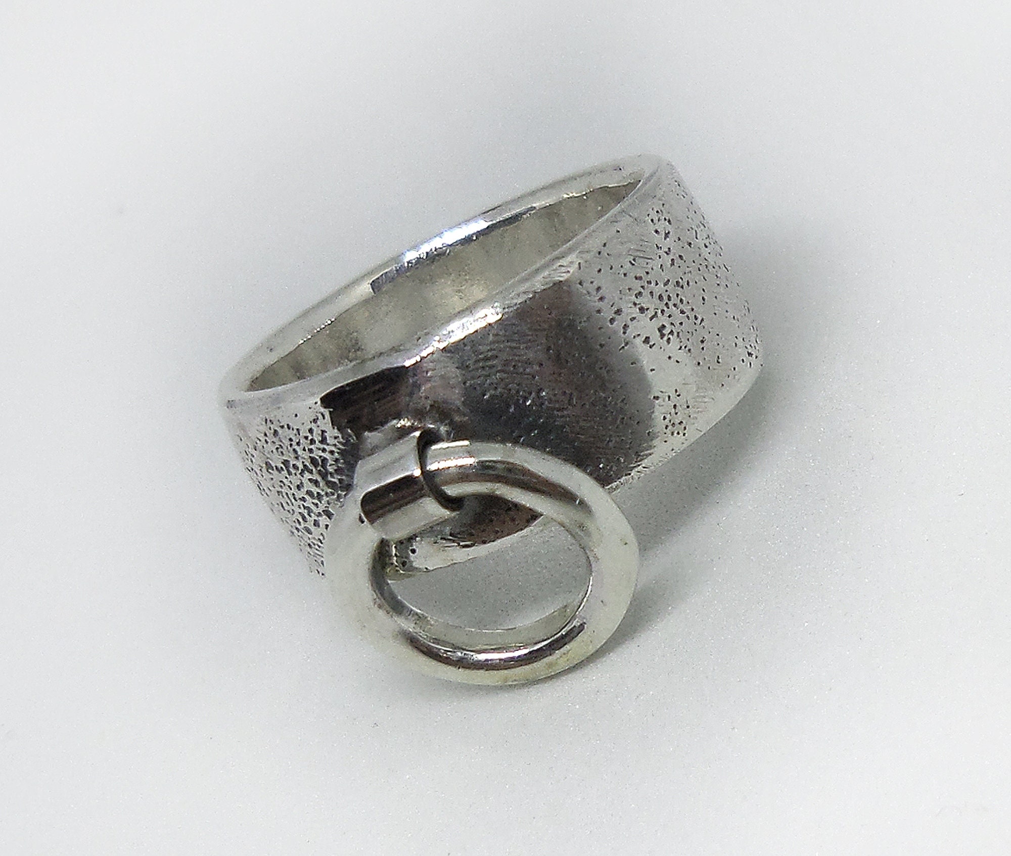 BDSM Schwarz Finger Ring der O 6,5mm breit - Piercing Express