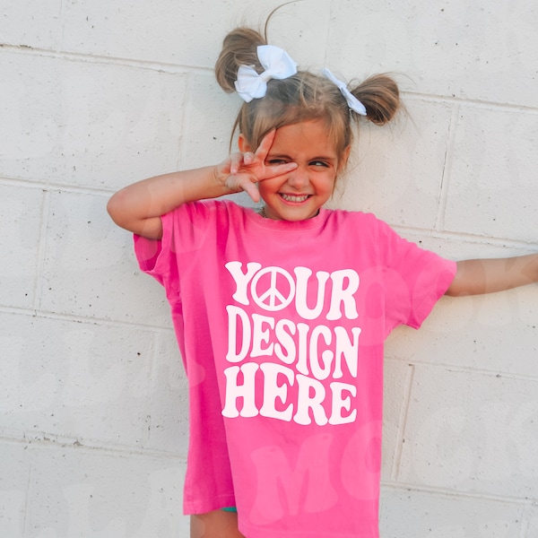 Kids Comfort Colors C9018 Youth Crunchberry T-Shirt Mockup Model / Toddler Girl Trendy Oversize Pink TShirt Childs SVG Mock up Boho Outdoor