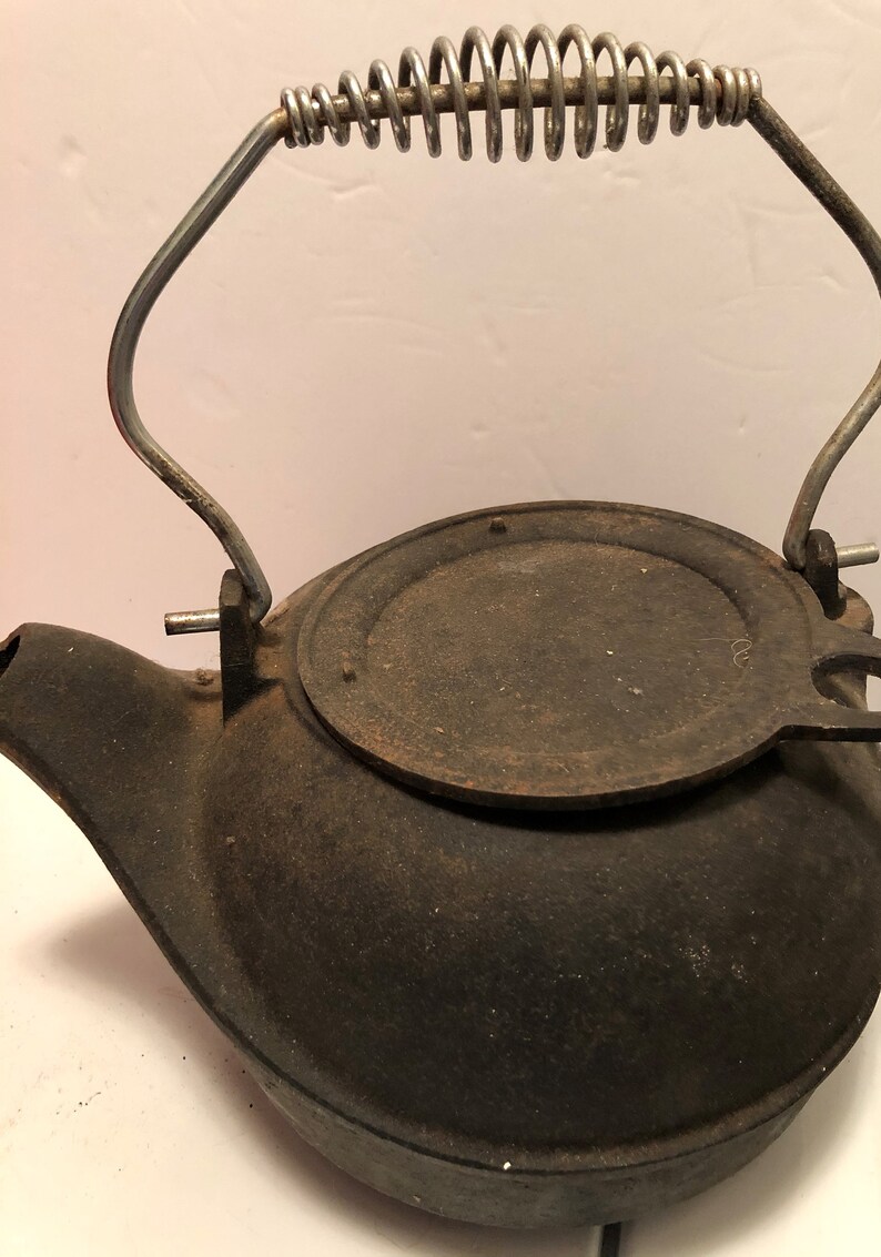 Vintage Cast Iron Kettle with removable cap/Farmhouse Etsy