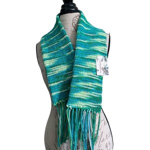 Emerald energy knit scarf