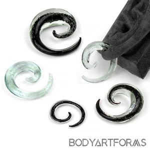 Glass Glow in the Dark Spirals 8g, 6g, 4g, 2g, 1g, 0g, 00g, 7/16&quot; , 1/2&quot; (sold as pairs) :
