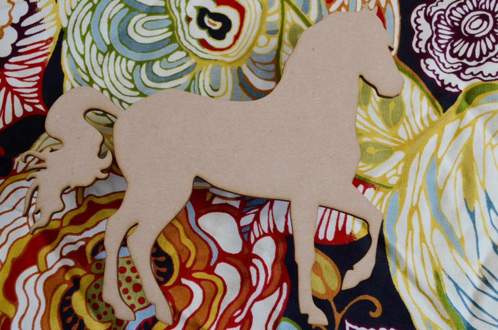 Unfinished, Wooden, Horse, DIY Craft, Unpainted for Wall Decor, Wreath