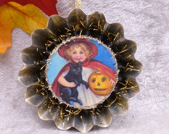 Tarta di latta vintage Ornamento di Halloween Riflettore Stile Strega Gatto Nero Zucca