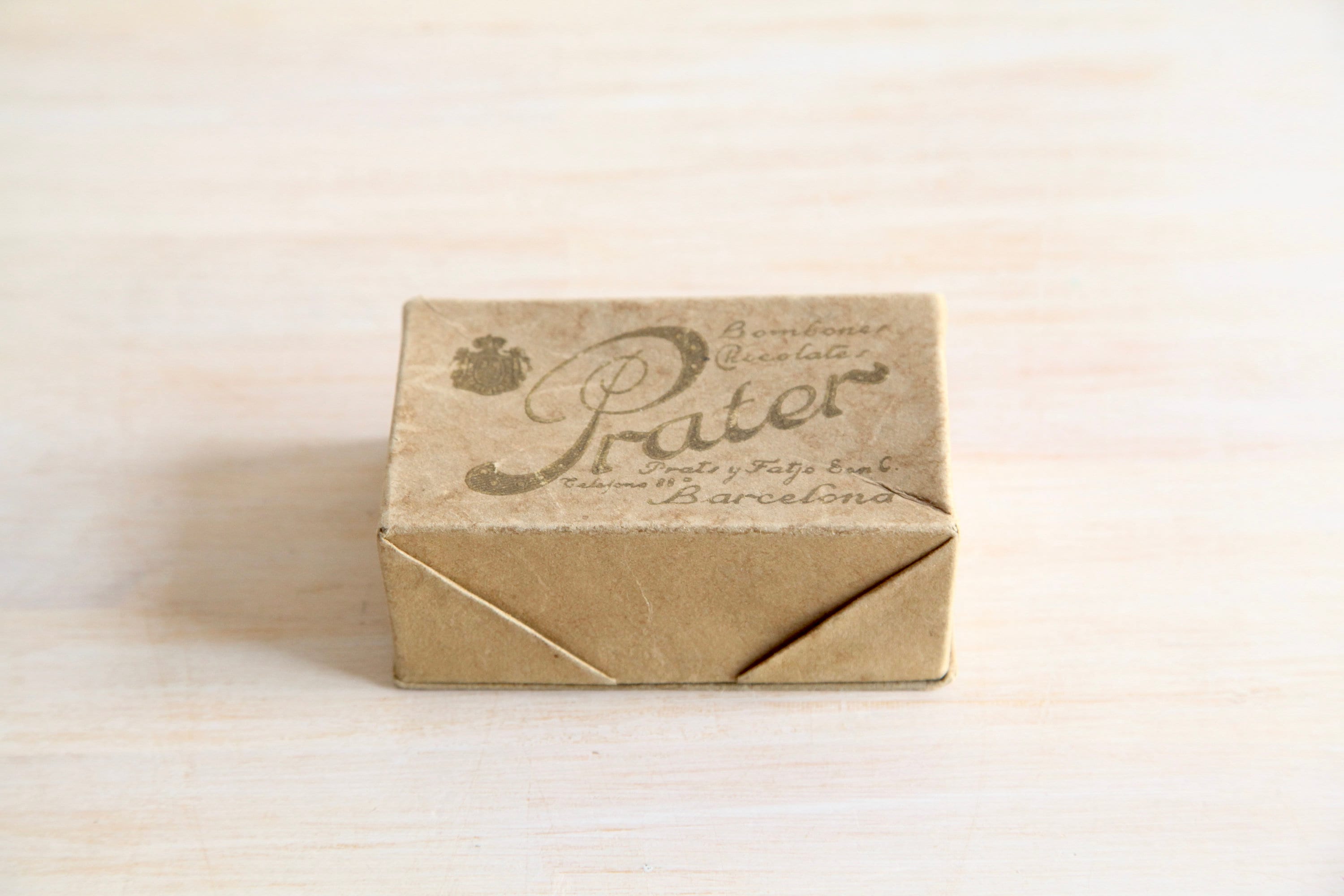 1900 box. 1900 box