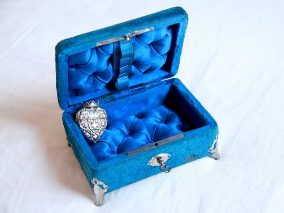 Antique Velvet Jewelry Box Napoleon III ...