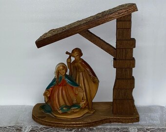 Fontanini Style Holy Family Nativity Set in Manger