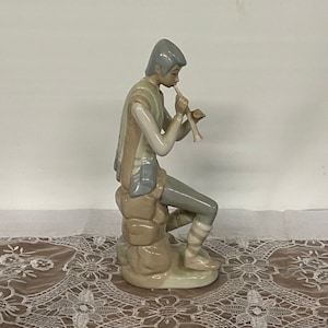 Casades Spain Boy with Flute/Oboe Figurine