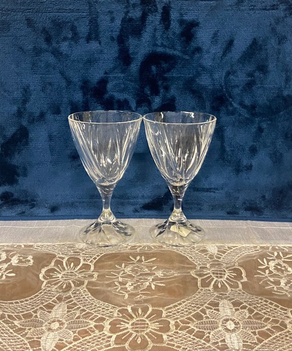 MIKASA IMPRESSION White Wine 8 Oz GLASSES Pair of 2 - Etsy