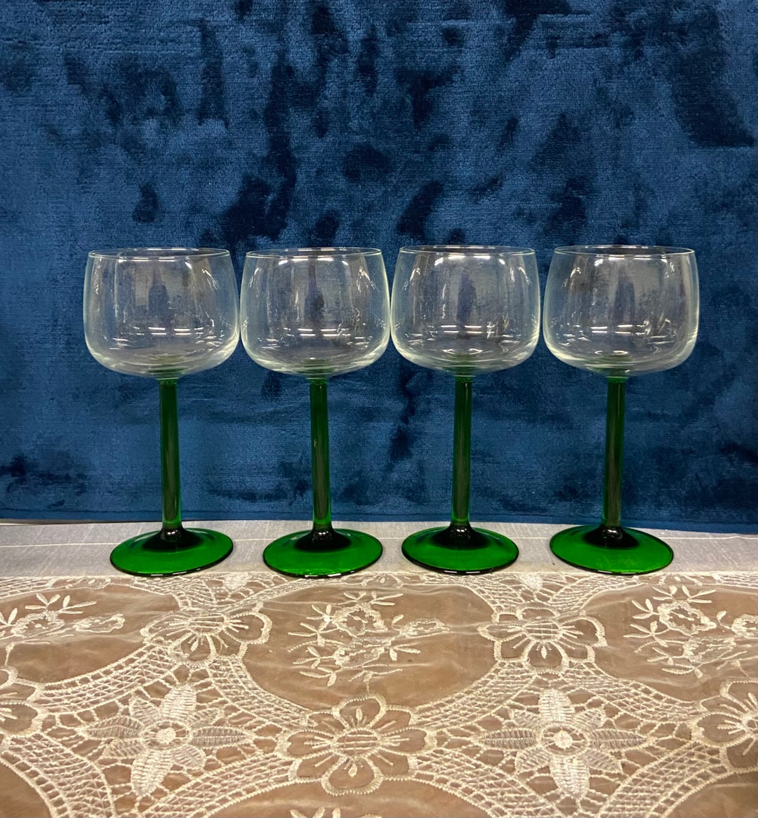 Luminarc Green Stemmed Wine Glasses Made in France Set of 4 Etsy