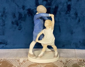 B&G Bing and Grondahl Dancing Children/Dancing School Figurine 1845 EA