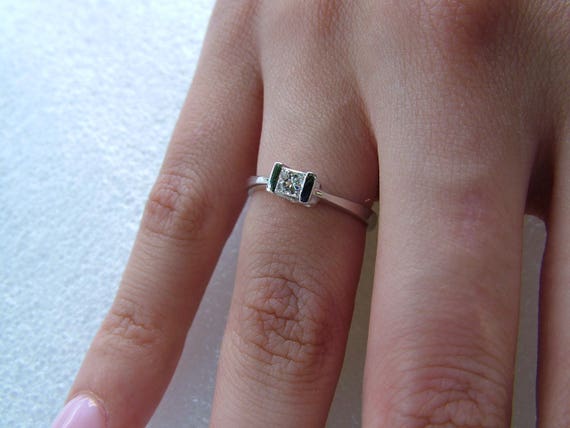 0.2 carat diamond ring