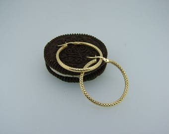 gold hoops in 9 carat yellow gold medium size (3cm in diameter)