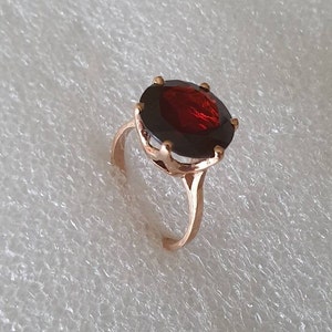 Rose gold and Garnet-Huge Red Garnet-Large Garnet ring-Garnet ring- Garnet solitaire-6.6 carat garnet-sale-Garnet ring large
