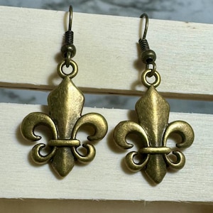 Antique Bronze Fleur De Lis Charm Earrings New Orleans Saints Inspired Fleur De Lis