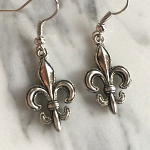 Silver Detailed Fleur De Lis Earrings Louisiana Theme image 1