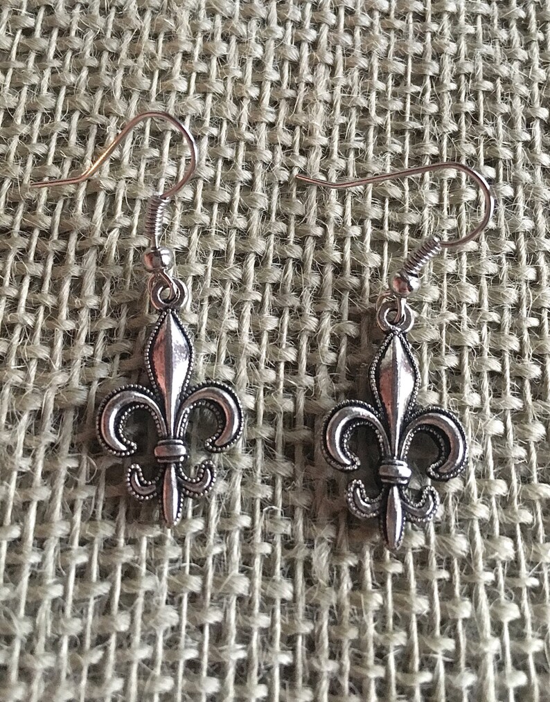 Silver Detailed Fleur De Lis Earrings Louisiana Theme image 5