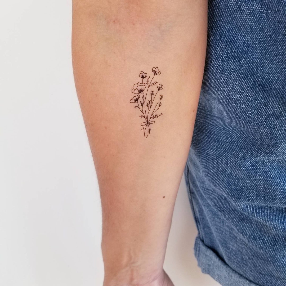 31 Beautiful and Charming Small Flower Tattoo Ideas to Inspire You in 2023
