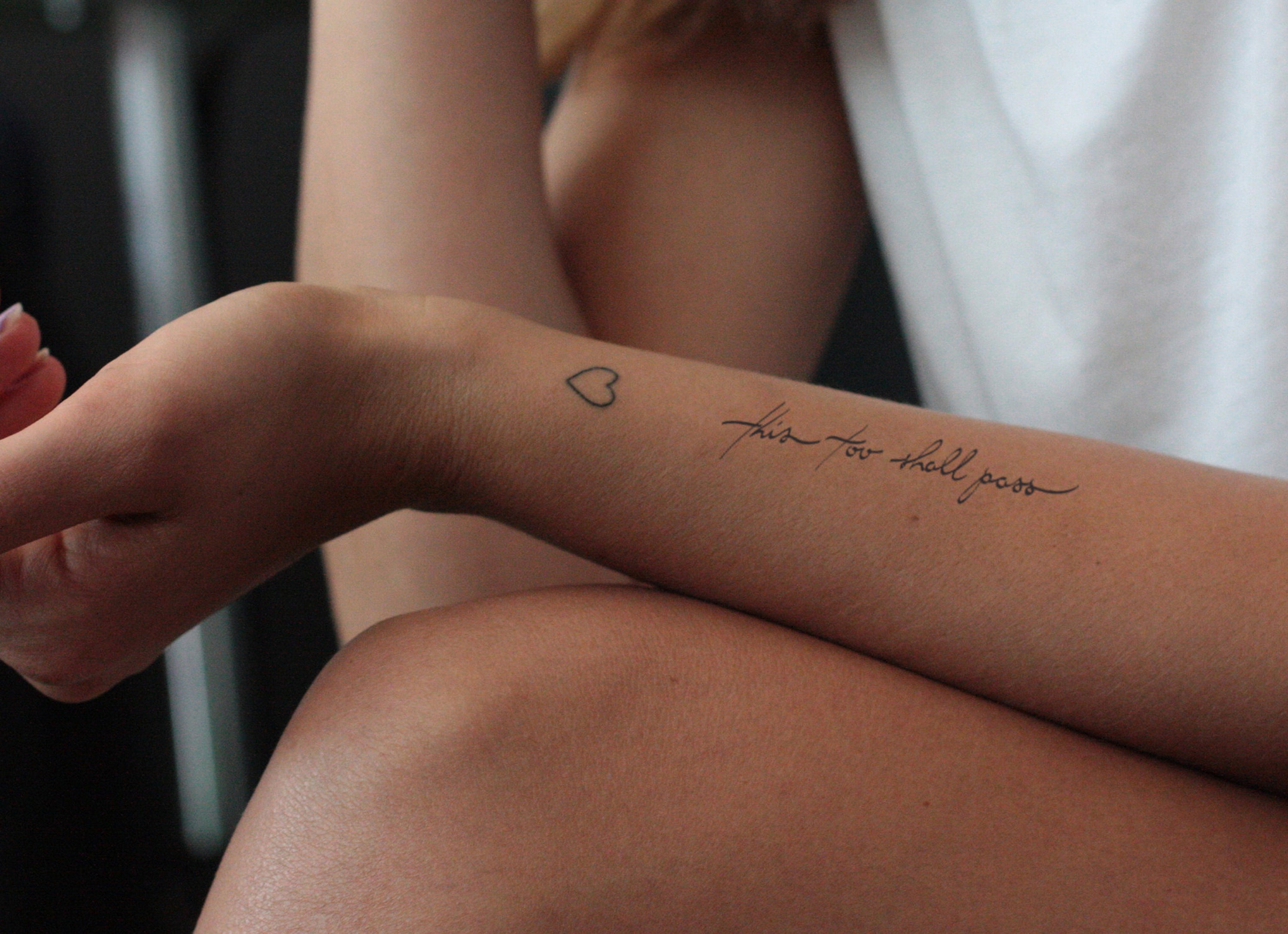 Phrase Tatouage Sur Le Passé Tatouages temporaires this too shall pass set de 3 - Etsy France