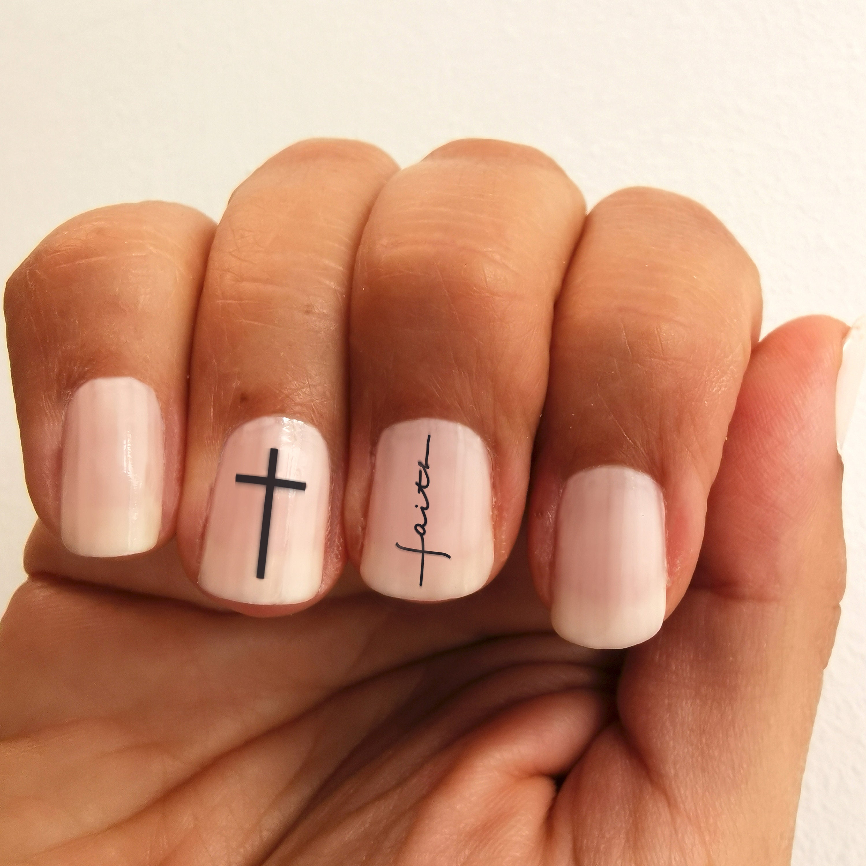 cross designs nail art