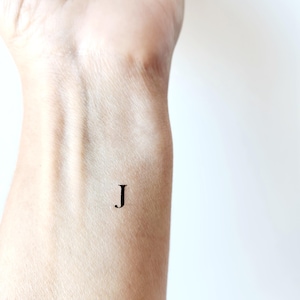 temporäres Tattoo Großbuchstabe J (12er-Set)